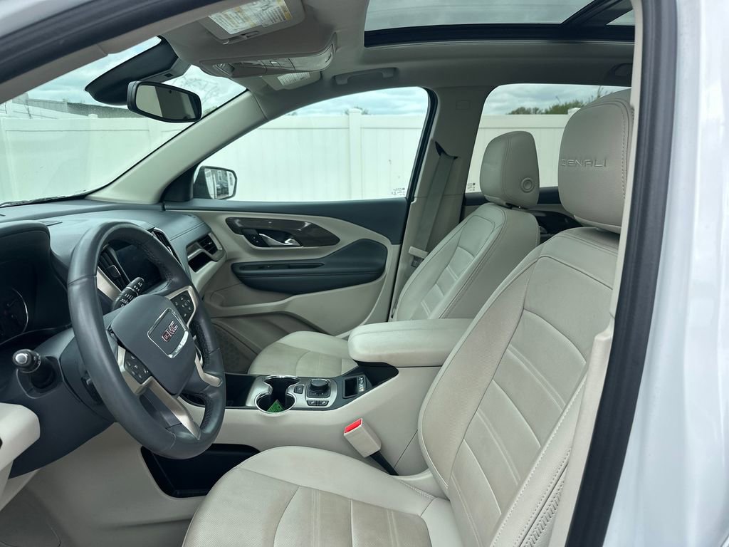 Used 2023 GMC Terrain Denali AWD/4WD image 10
