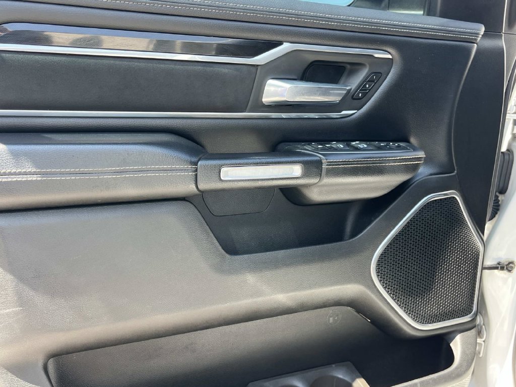 Used 2019 RAM 1500 Laramie w/ Sport Appearance Package AWD/4WD image 27