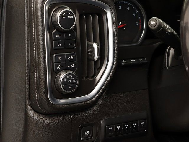 Used 2020 Chevrolet Silverado 2500 LTZ w/ LTZ Plus Package image 30