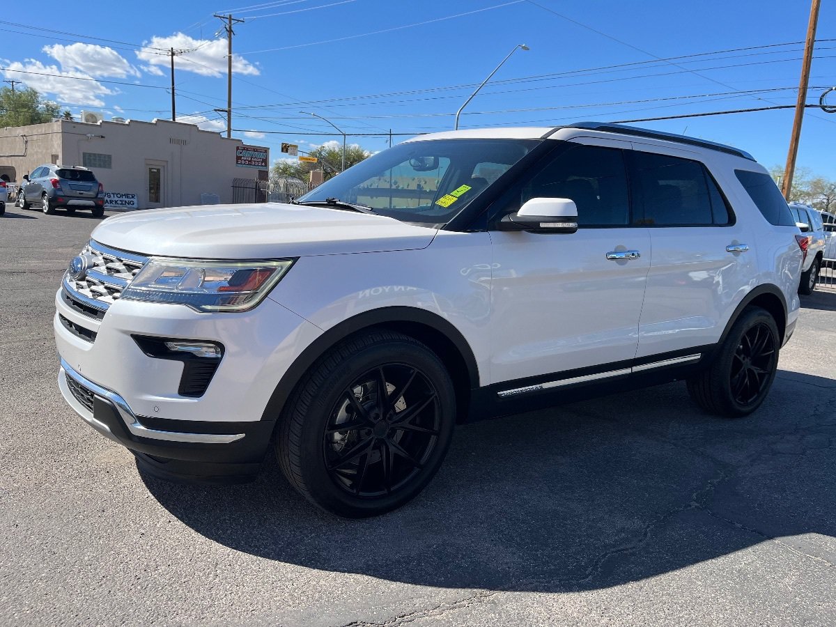 Used 2019 Ford Explorer Limited w/ Class III Trailer Tow Package FWD image 10