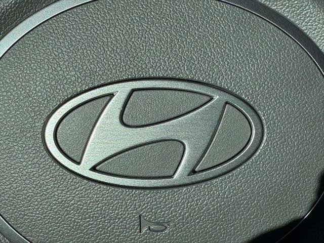 Certified 2025 Hyundai Elantra SEL FWD image 34