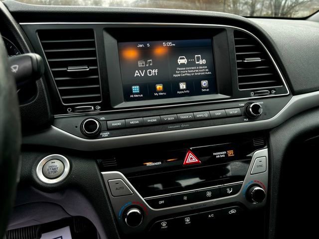 Used 2017 Hyundai Elantra Value Edition w/ Cargo Package image 40