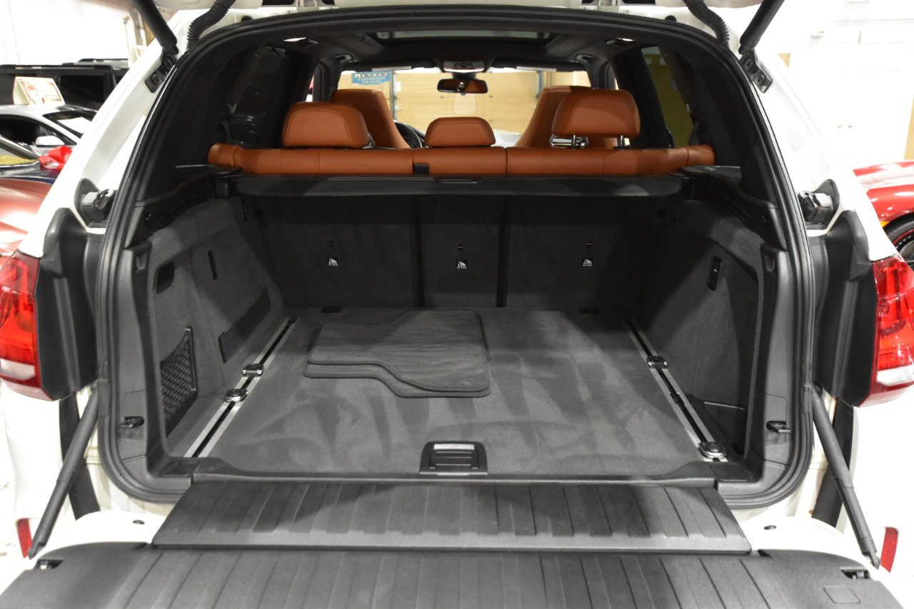 Used 2016 BMW X5 M image 65