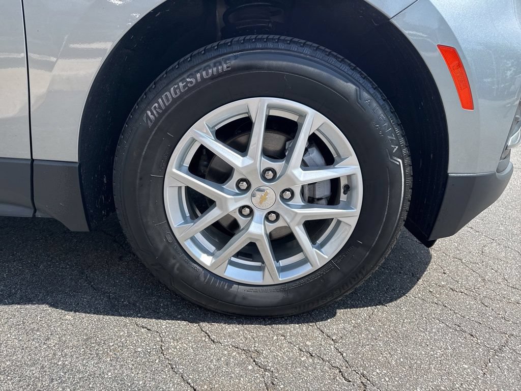 Used 2023 Chevrolet Equinox LS AWD/4WD image 48