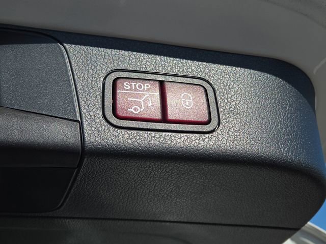 New 2026 Mercedes-Benz GLB 250 4MATIC image 31