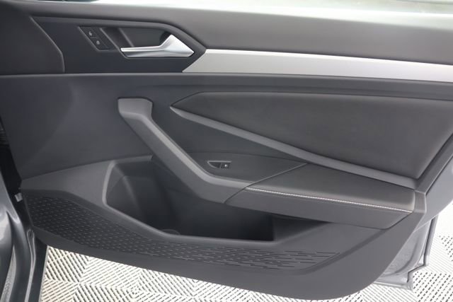 Used 2024 Volkswagen Jetta Sport image 27