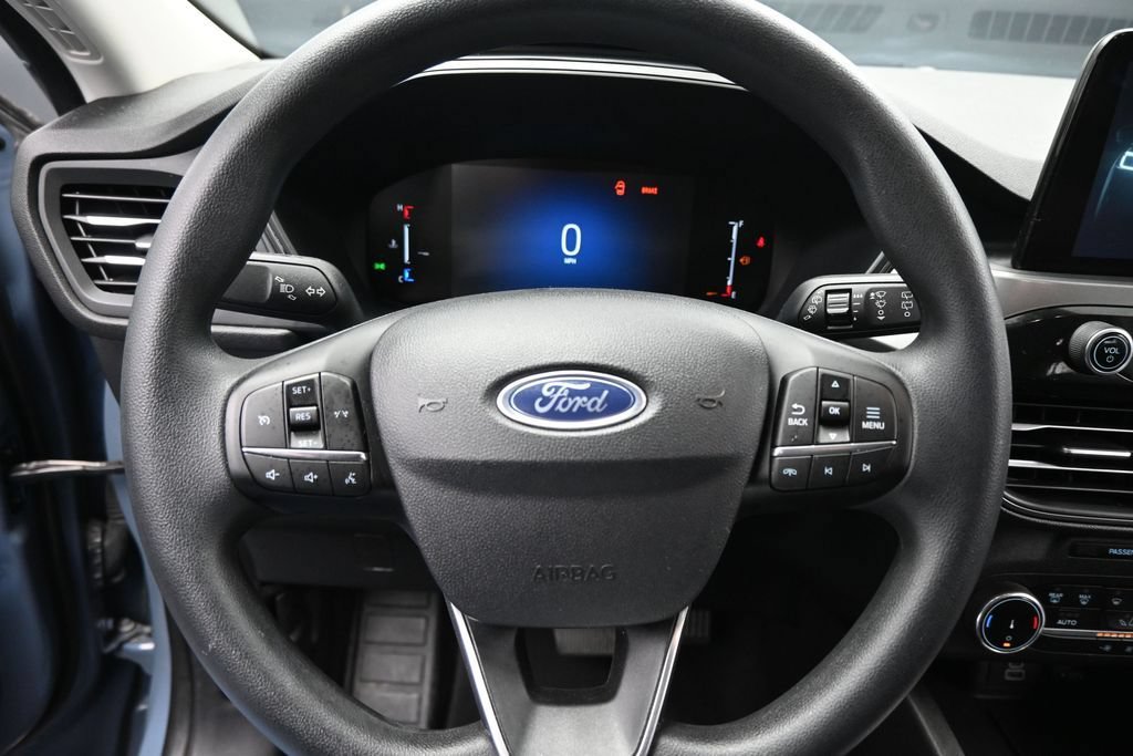 Used 2025 Ford Escape Active AWD/4WD image 13