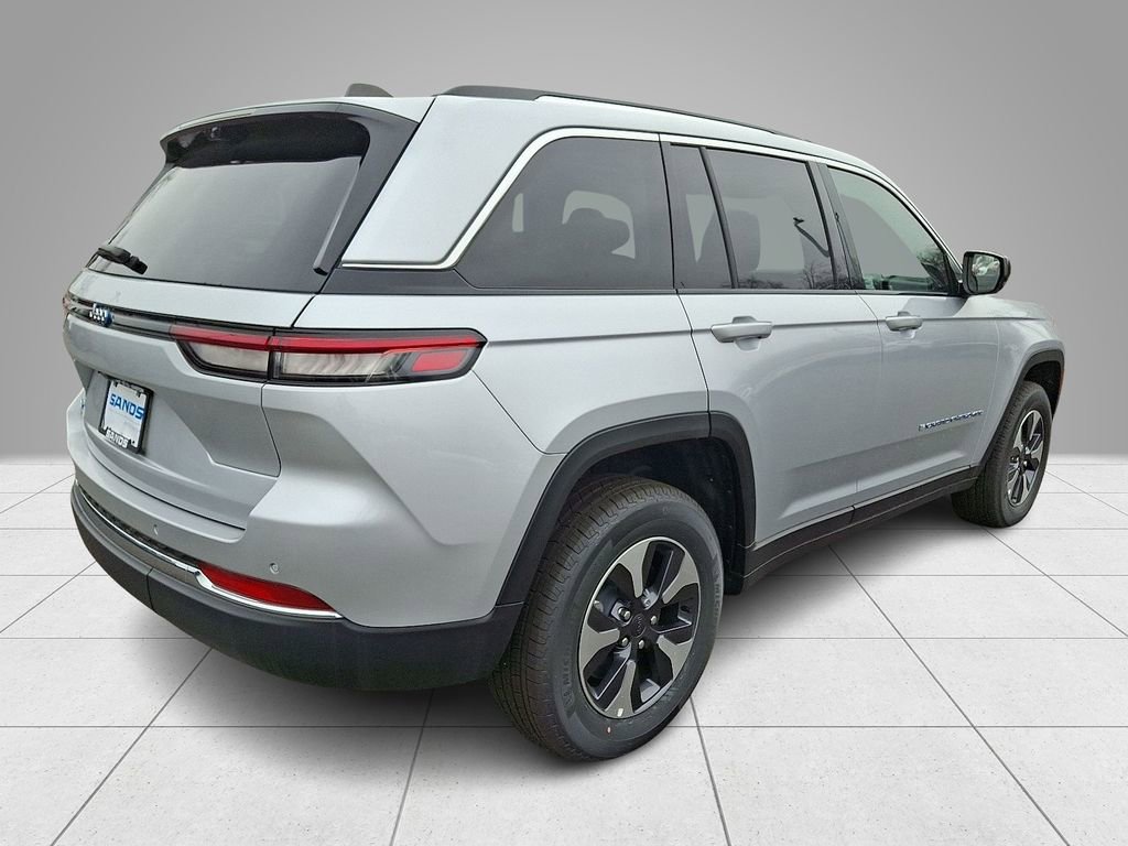 New 2024 Jeep Grand Cherokee Limited 4xe w/ Luxury Tech Group II AWD/4WD image 4