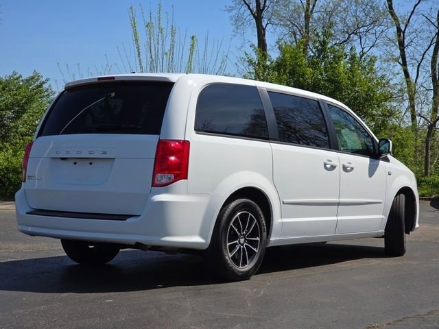 Used 2014 Dodge Grand Caravan SE image 28