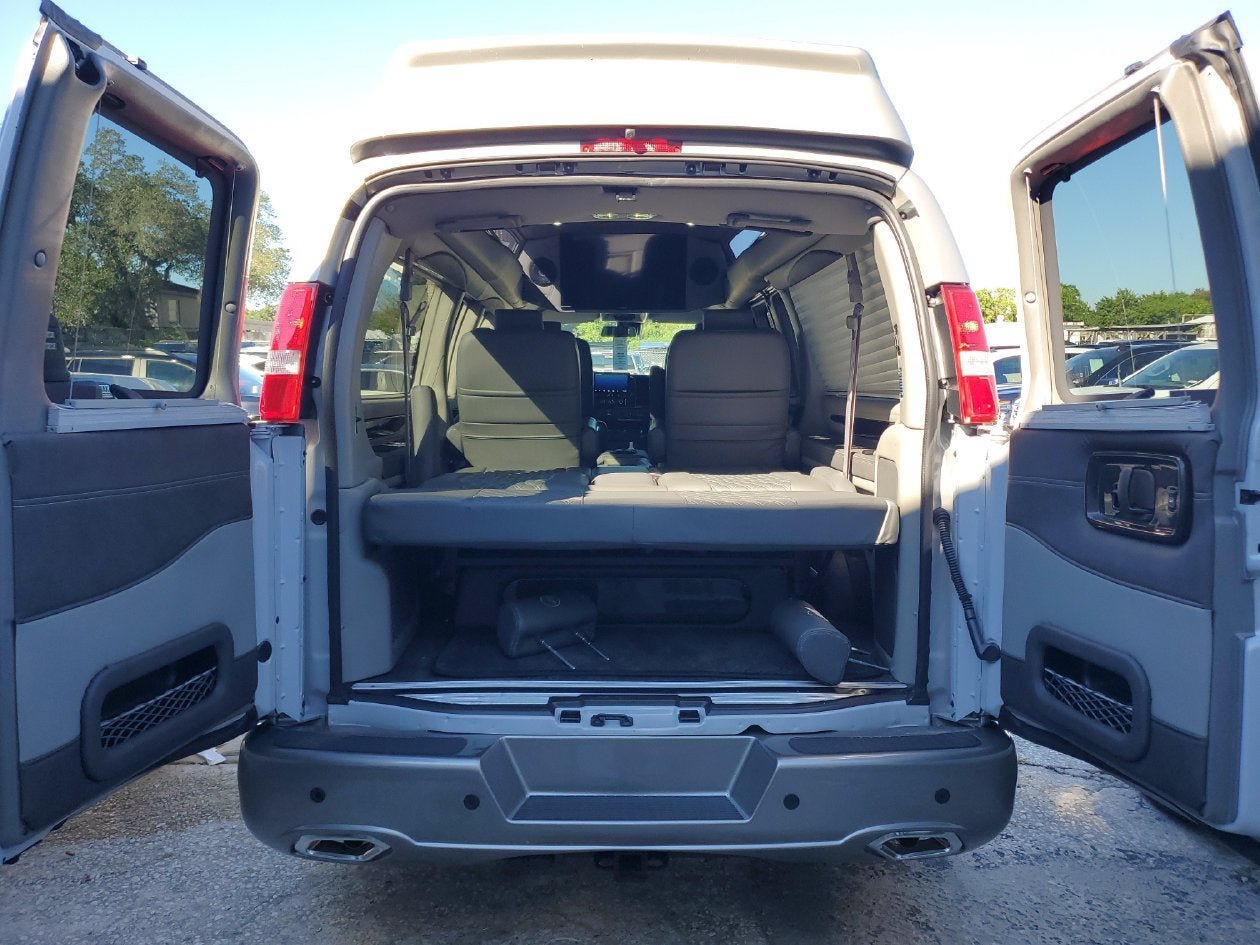 New 2026 GMC Savana 2500 Extended w/ Driver Convenience Package RWD image 10