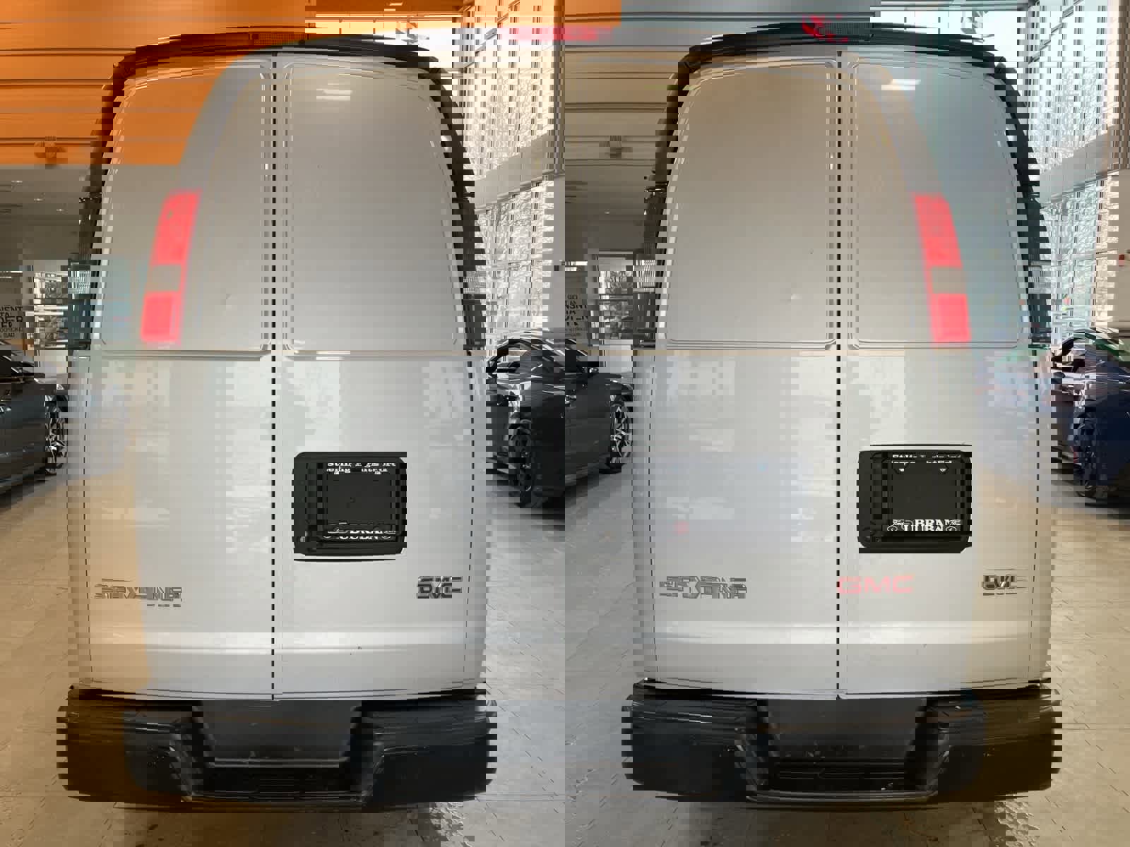 Used 2021 GMC Savana 2500 w/ Driver Convenience Package image 6