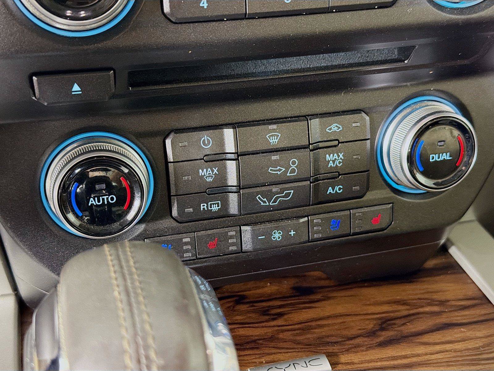 Used 2018 Ford F150 Lariat w/ Equipment Group 502A Luxury AWD/4WD image 22