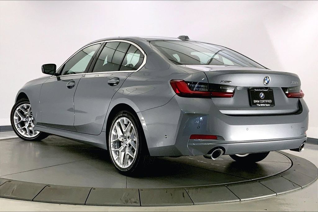 Certified 2025 BMW 330i xDrive Sedan w/ Premium Package image 10