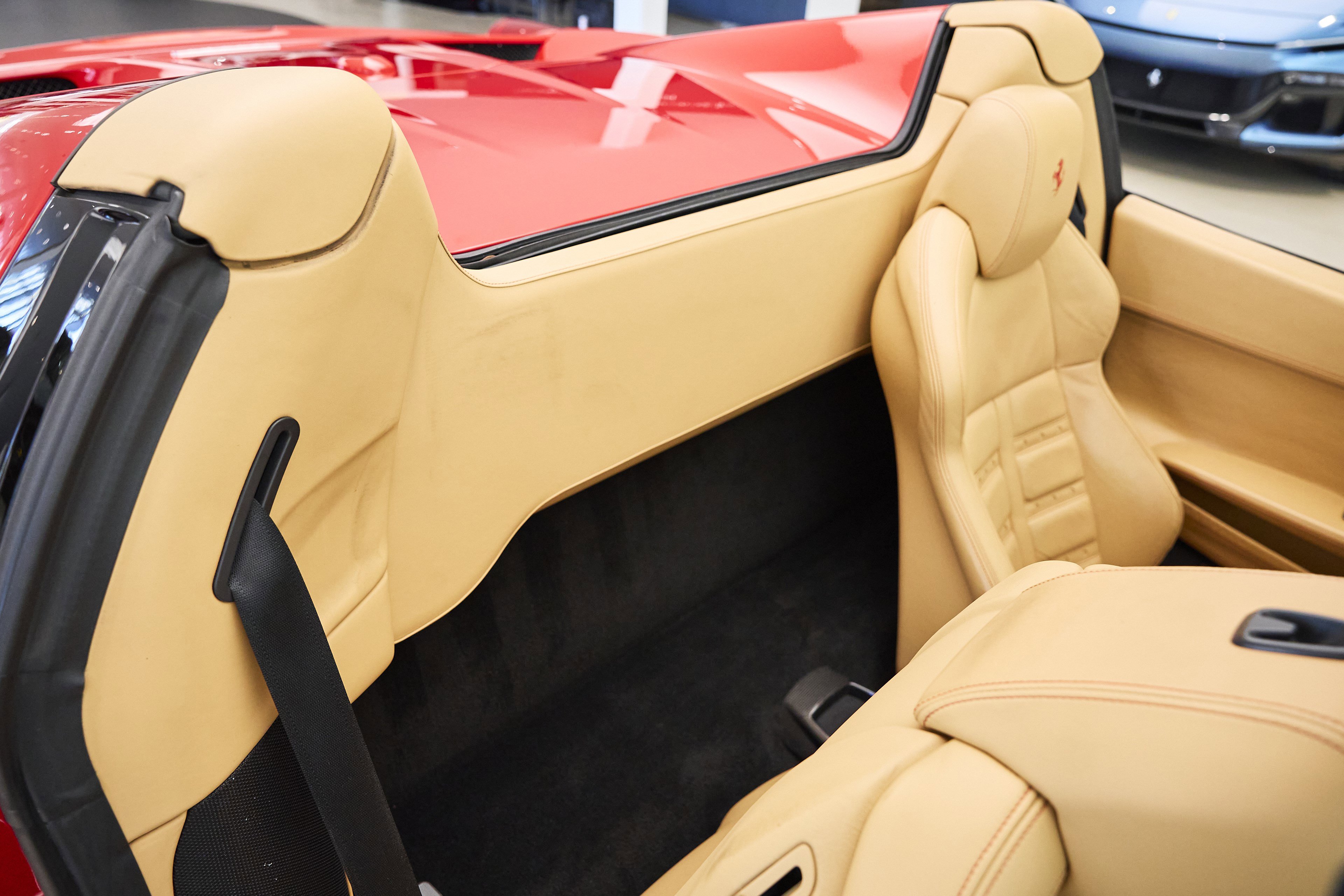 Used 2014 Ferrari 458 Spider image 26