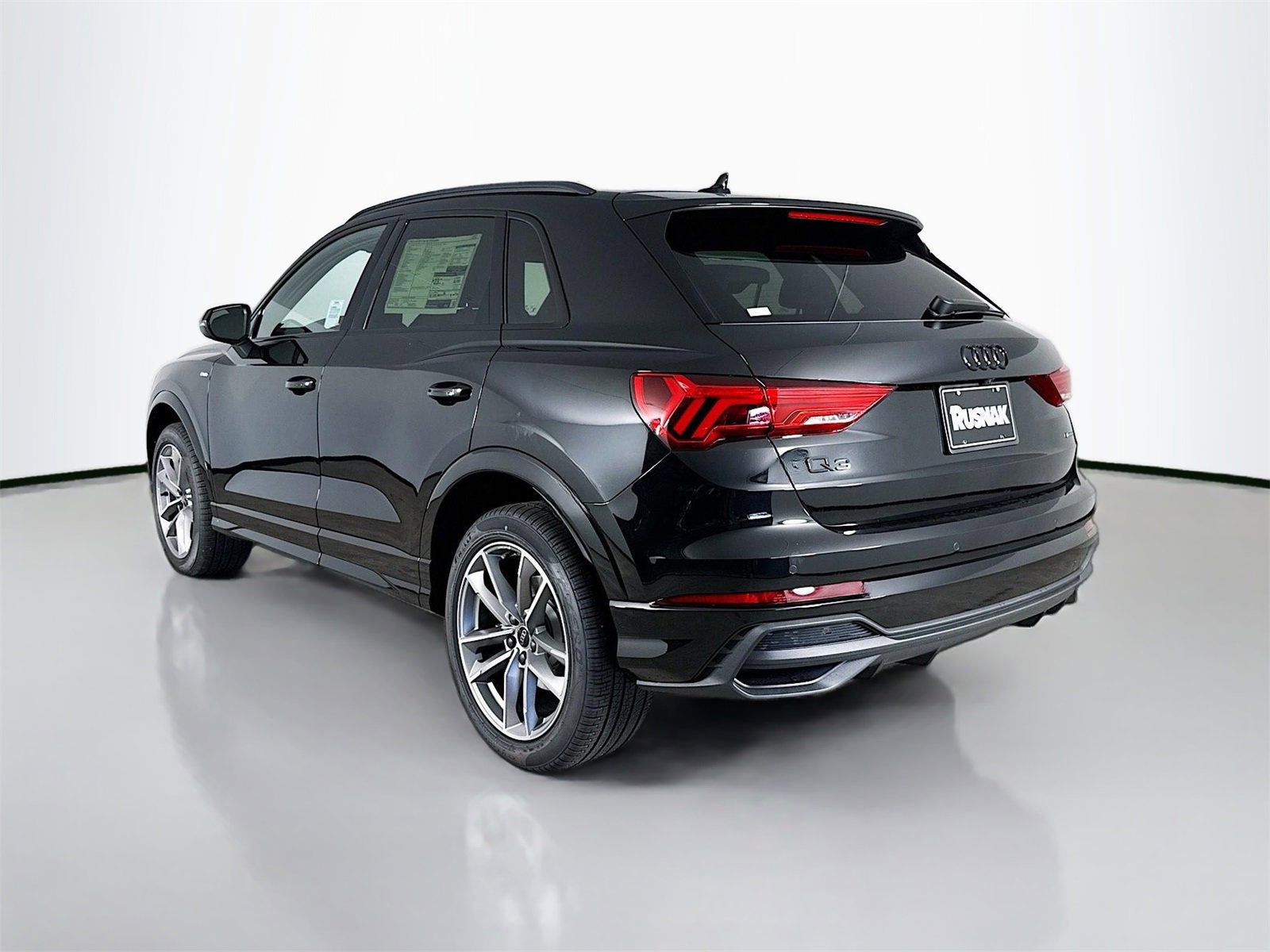 New 2025 Audi Q3 2.0T Premium image 5