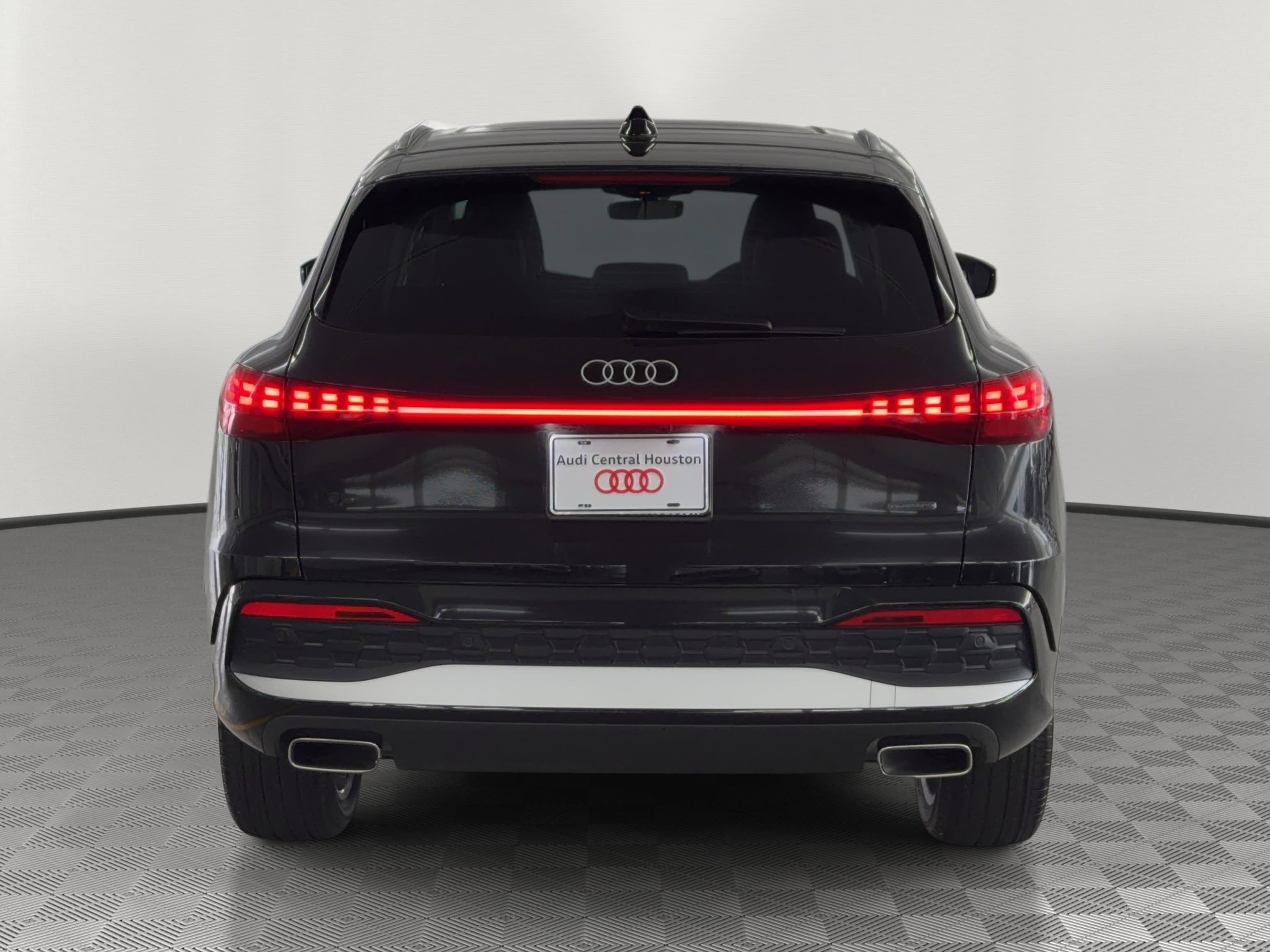 Certified 2025 Audi Q5 Premium Plus w/ Premium Plus image 10