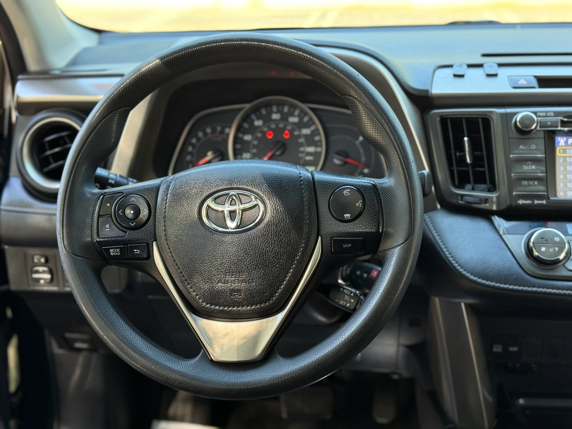 Used 2013 Toyota RAV4 XLE FWD image 20