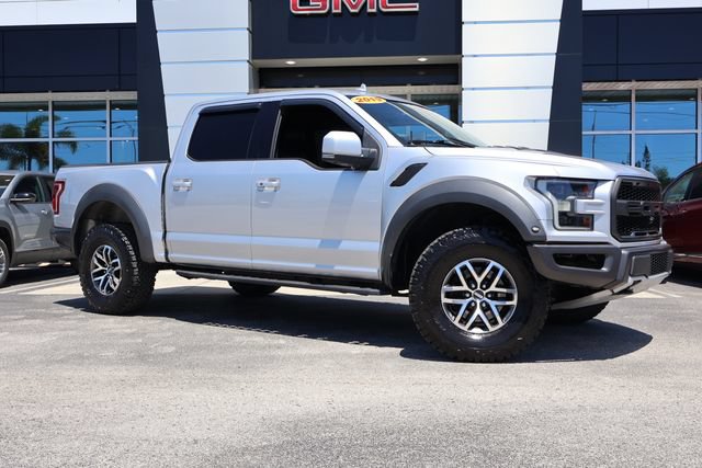 Used 2019 Ford F150 Raptor w/ Equipment Group 802A Luxury AWD/4WD image 2