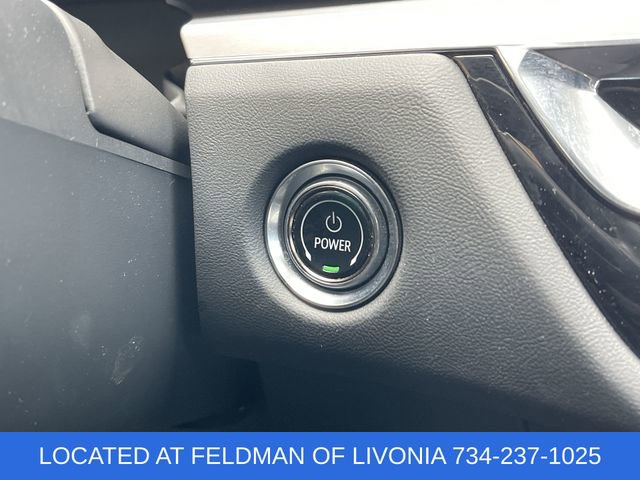 Used 2024 Cadillac Lyriq Sport image 16