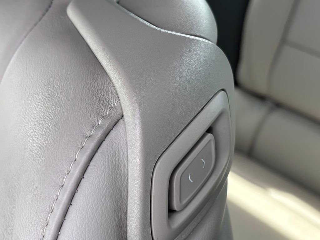 Used 2017 Cadillac ATS Luxury w/ Safety and Security Package image 29