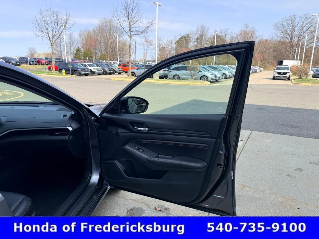 Used 2022 Nissan Altima 2.5 SR image 19