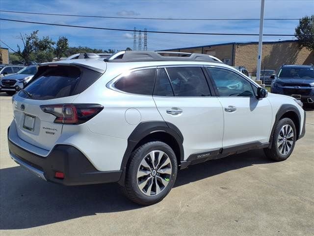 Used 2025 Subaru Outback Touring image 4