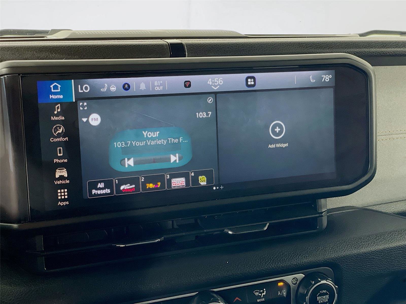 Used 2024 Jeep Wrangler Sport S image 18