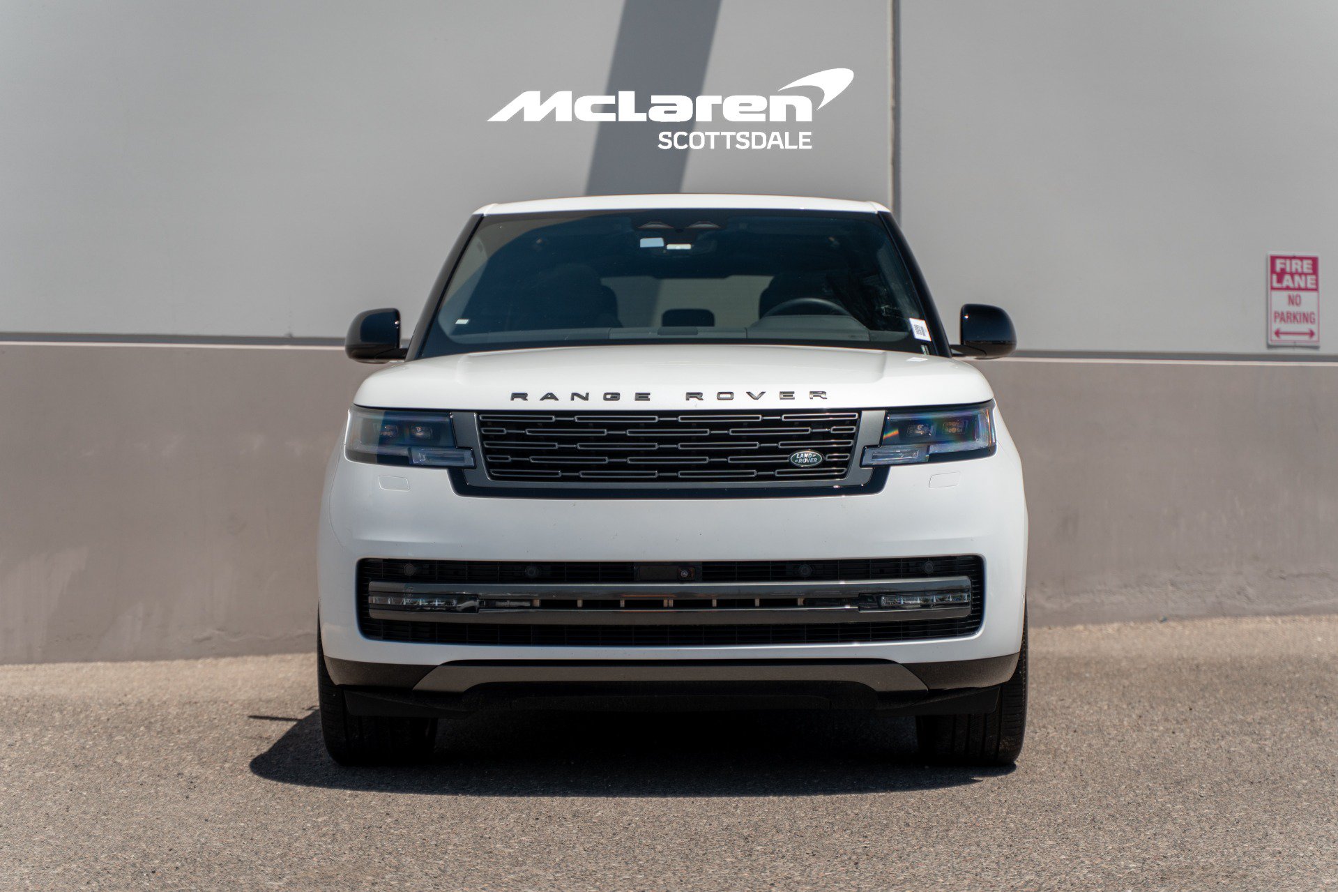 Used 2025 Land Rover Range Rover SE AWD/4WD image 10