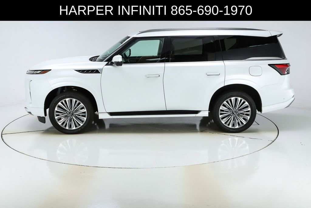 Used 2025 INFINITI QX80 Sensory AWD/4WD image 2