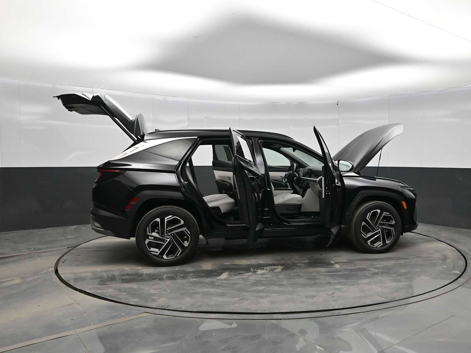 Certified 2025 Hyundai Tucson Limited image 43