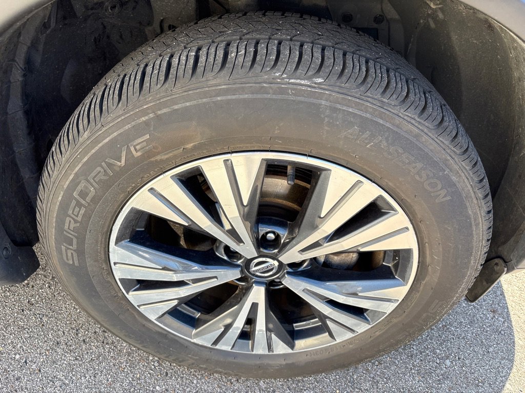 Used 2021 Nissan Rogue SV image 6