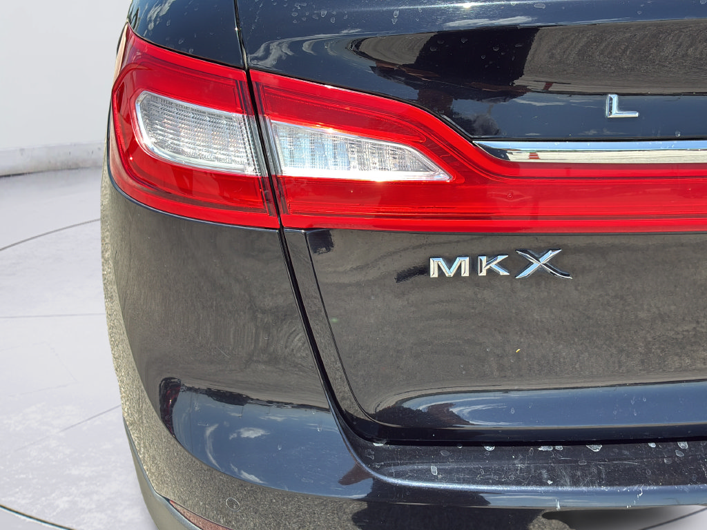 Used 2017 Lincoln MKX Reserve FWD image 39