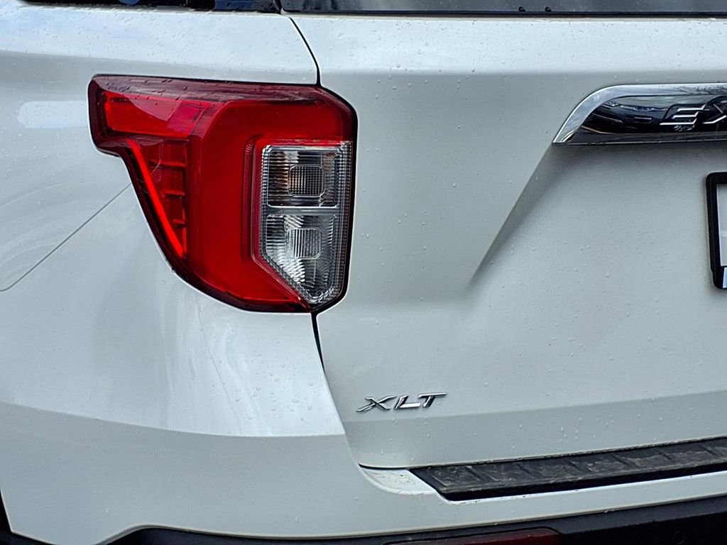 Used 2023 Ford Explorer XLT w/ Equipment Group 202A image 25