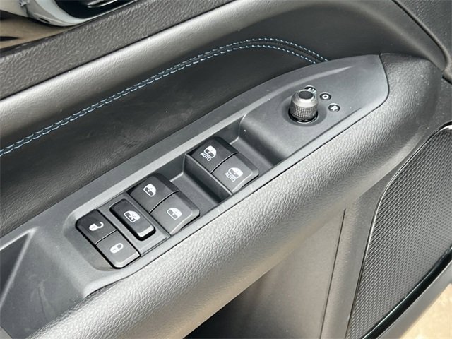 New 2026 Jeep Compass Latitude image 13