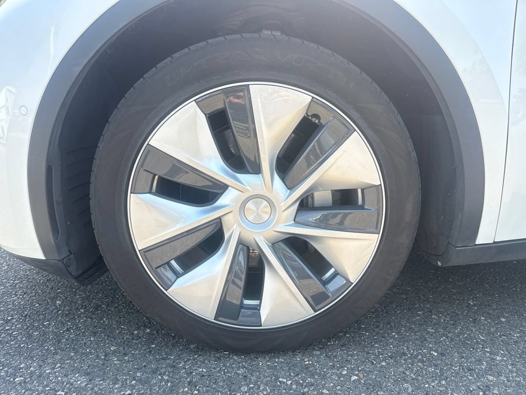 Used 2020 Tesla Model Y Long Range AWD/4WD image 12