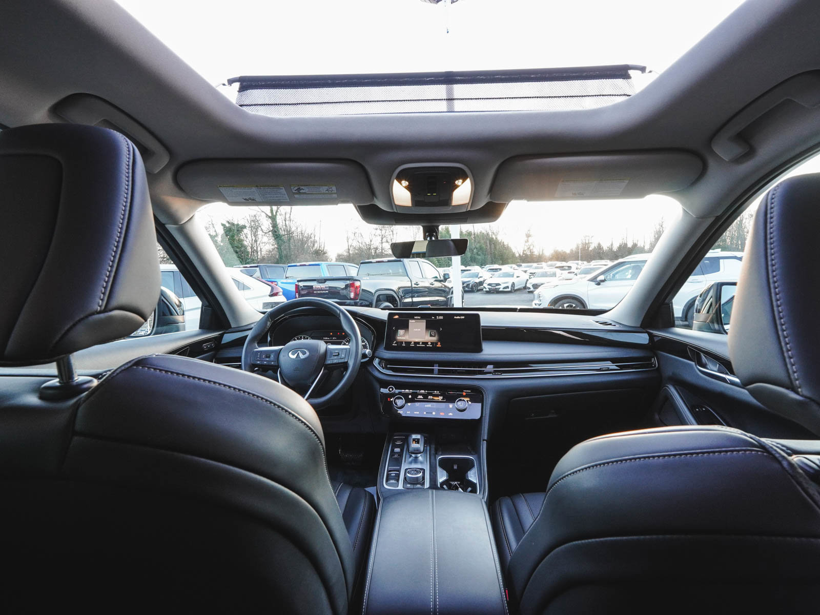 Used 2025 INFINITI QX60 Pure w/ Cargo Package image 37