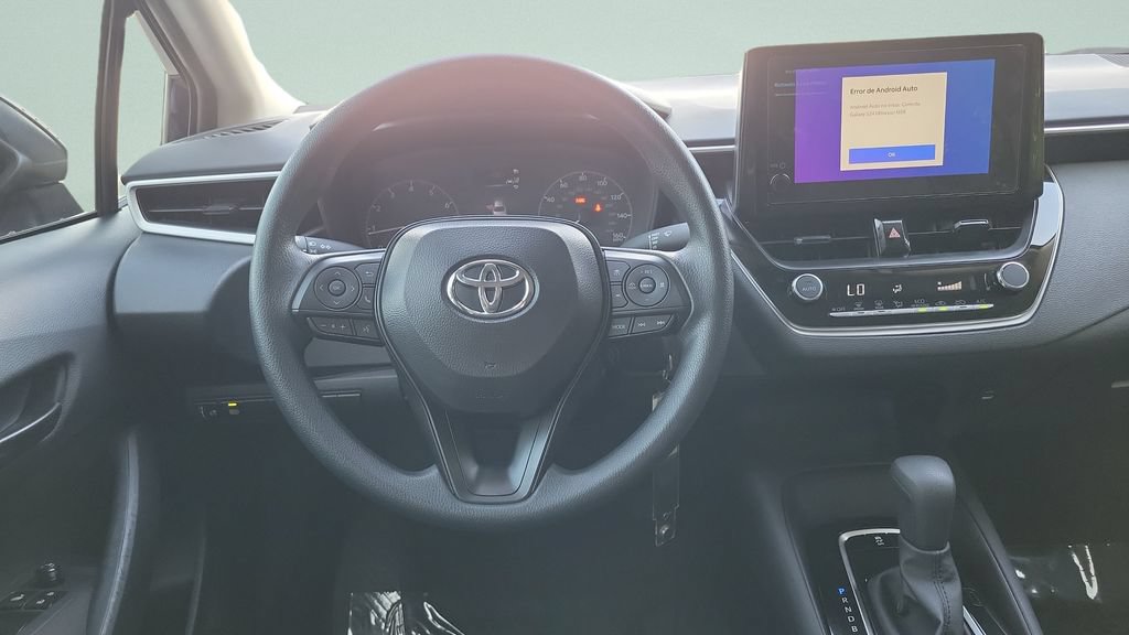 Used 2025 Toyota Corolla LE FWD image 15