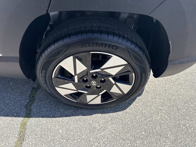 Certified 2025 Hyundai Kona SEL AWD/4WD image 12