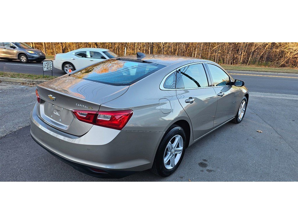 Used 2024 Chevrolet Malibu LS w/ LPO, Floor Liner Package image 2
