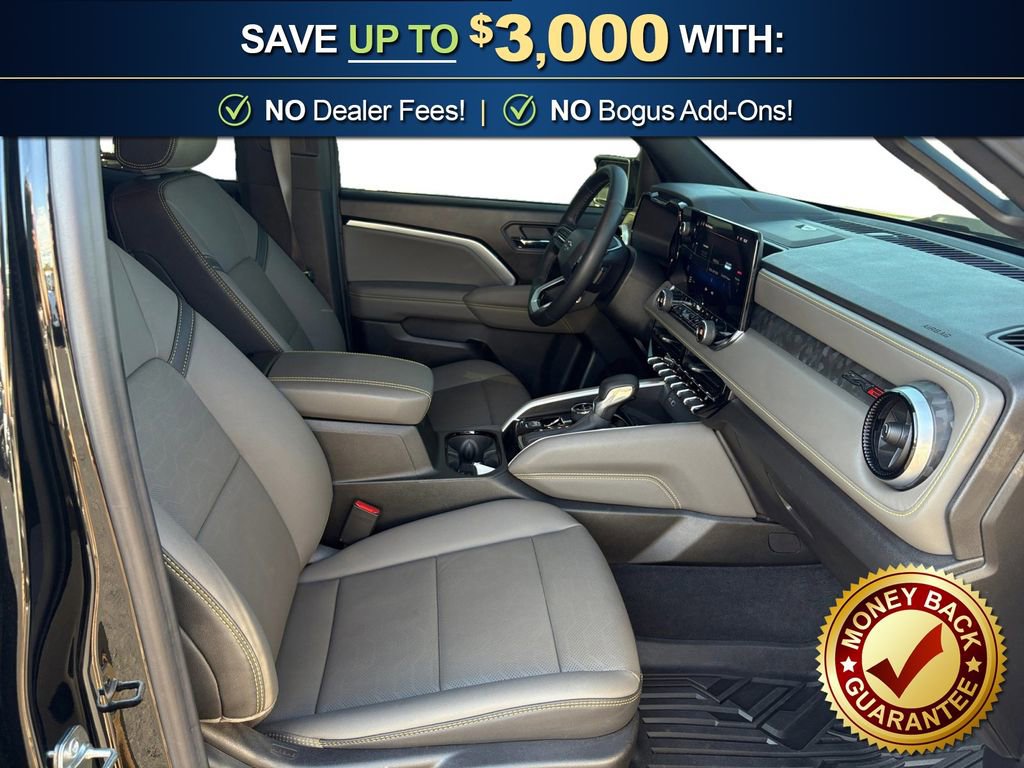 Used 2025 Chevrolet Colorado ZR2 w/ Midnight Edition image 21