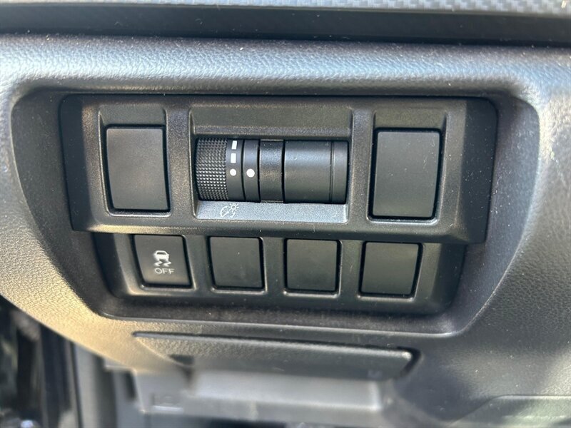 Used 2019 Subaru Impreza 2.0i AWD/4WD image 31