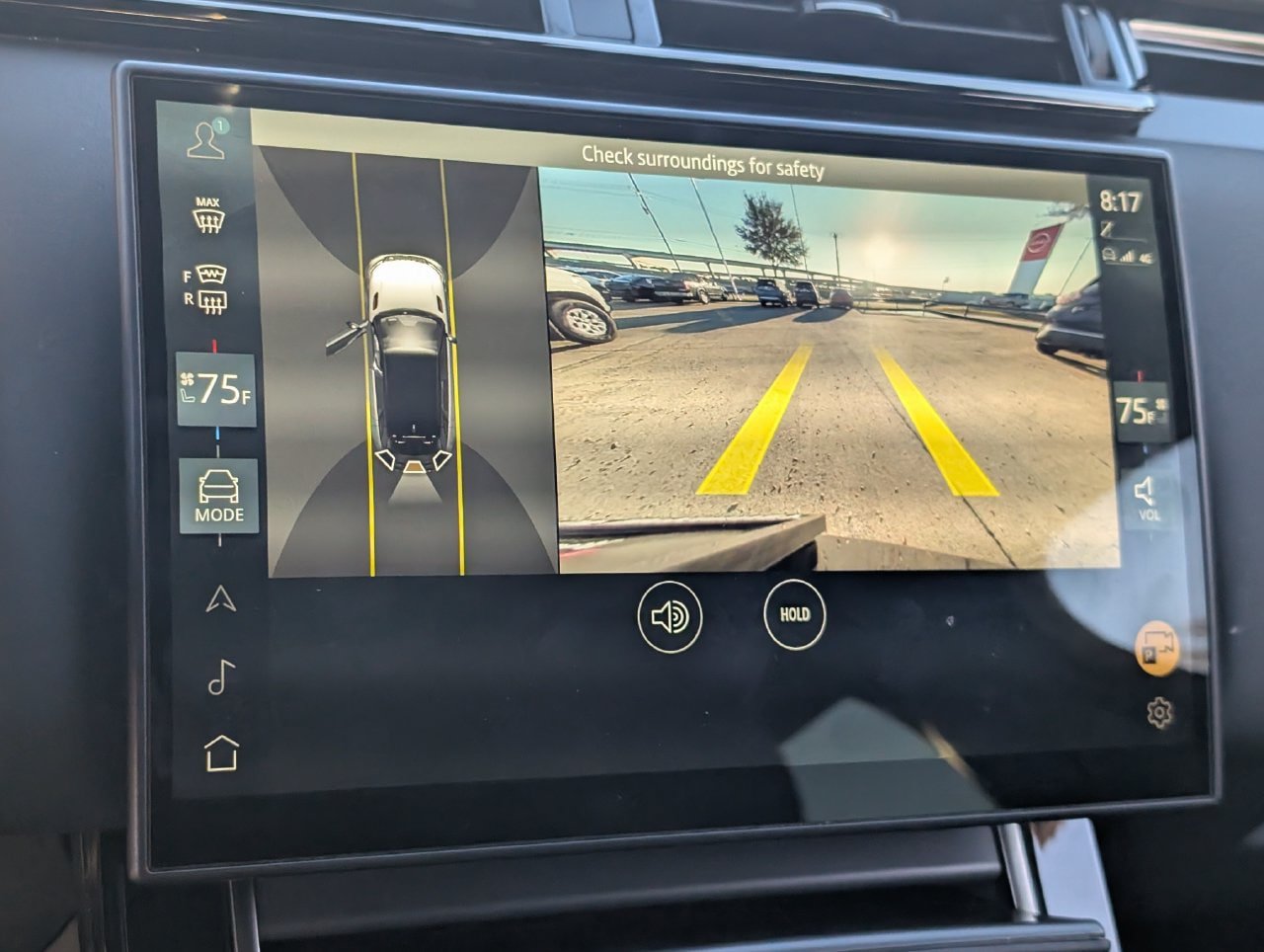 Used 2025 Land Rover Range Rover Velar Dynamic SE AWD/4WD image 14