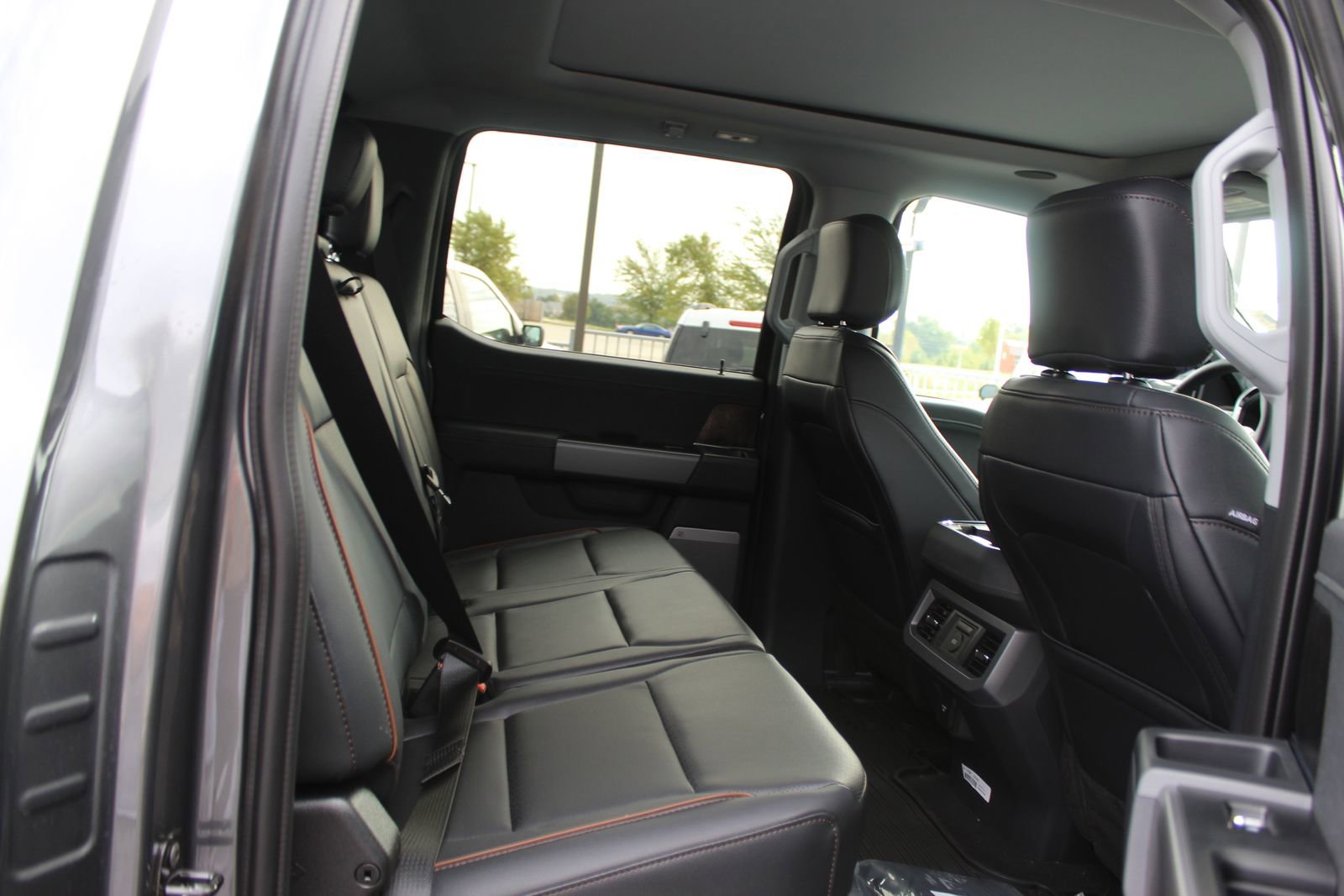 New 2026 Ford F250 Lariat w/ Tremor Off-Road Package image 16