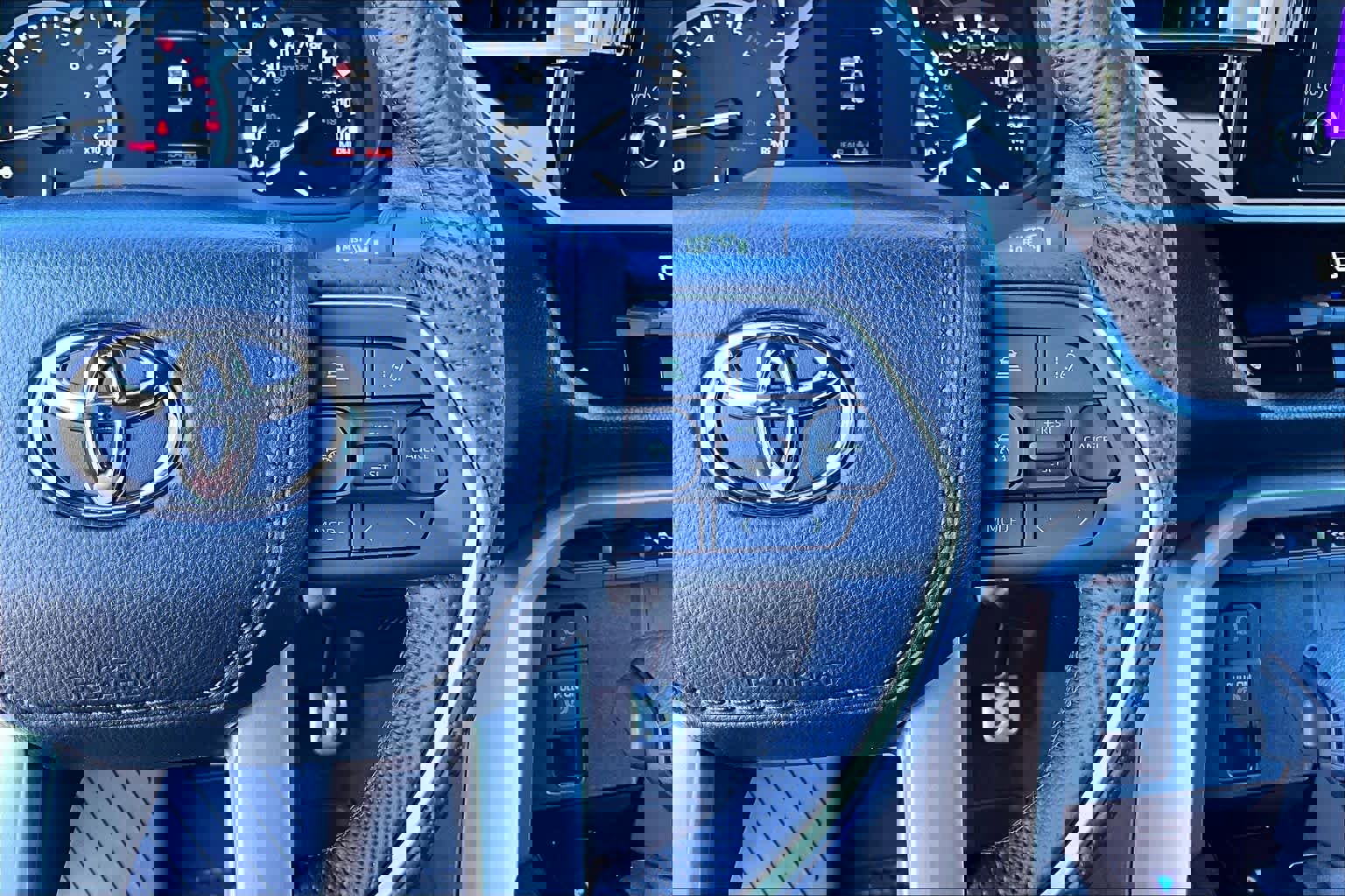 Used 2026 Toyota Tundra SR5 w/ TRD Off-Road Package image 23