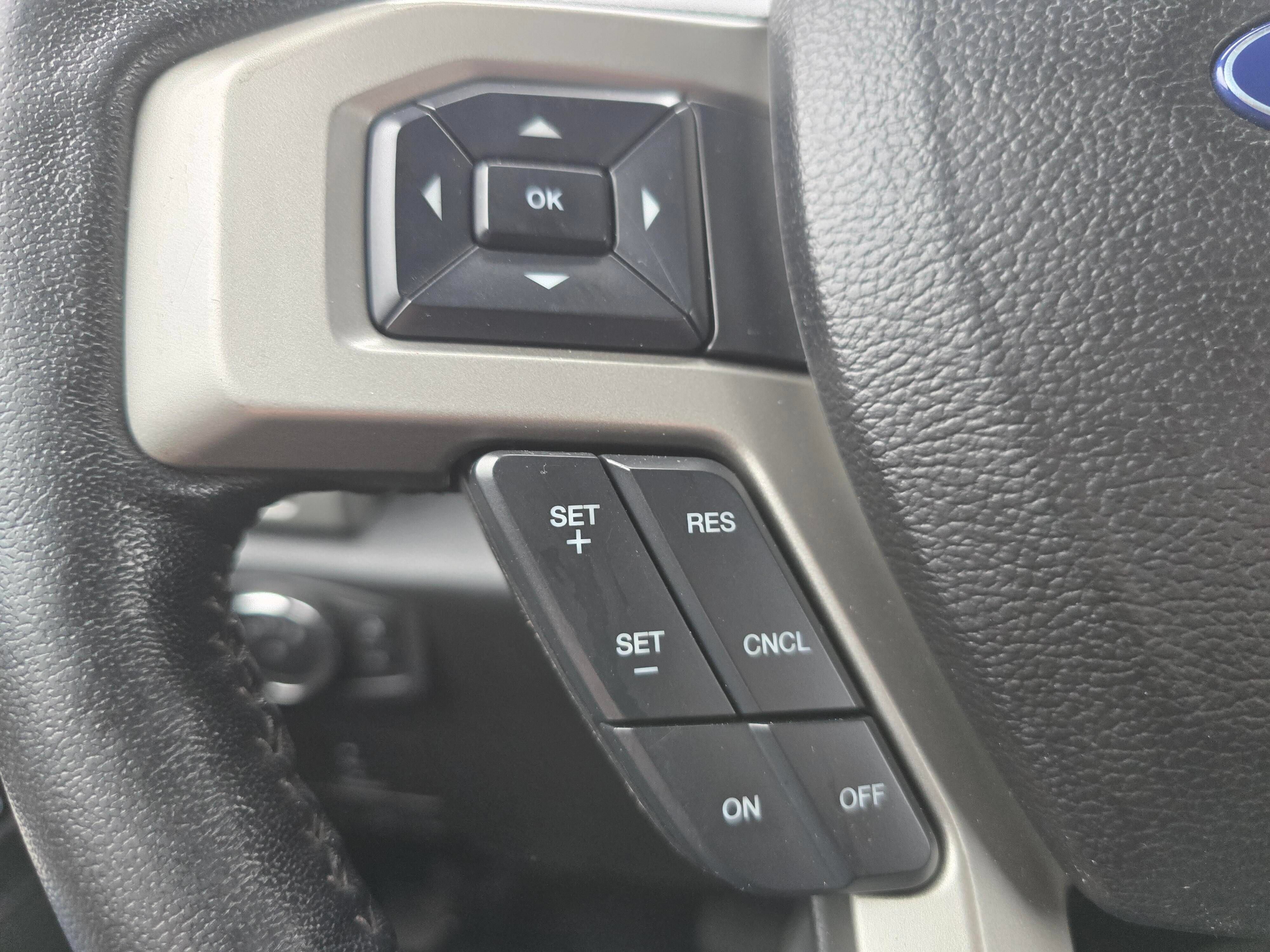 Used 2017 Ford F250 Lariat w/ Lariat Value Package AWD/4WD image 25