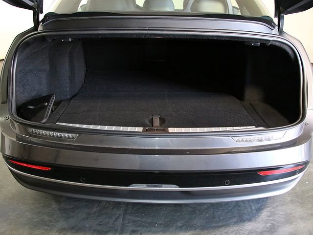 Used 2024 Lucid Air Touring image 32