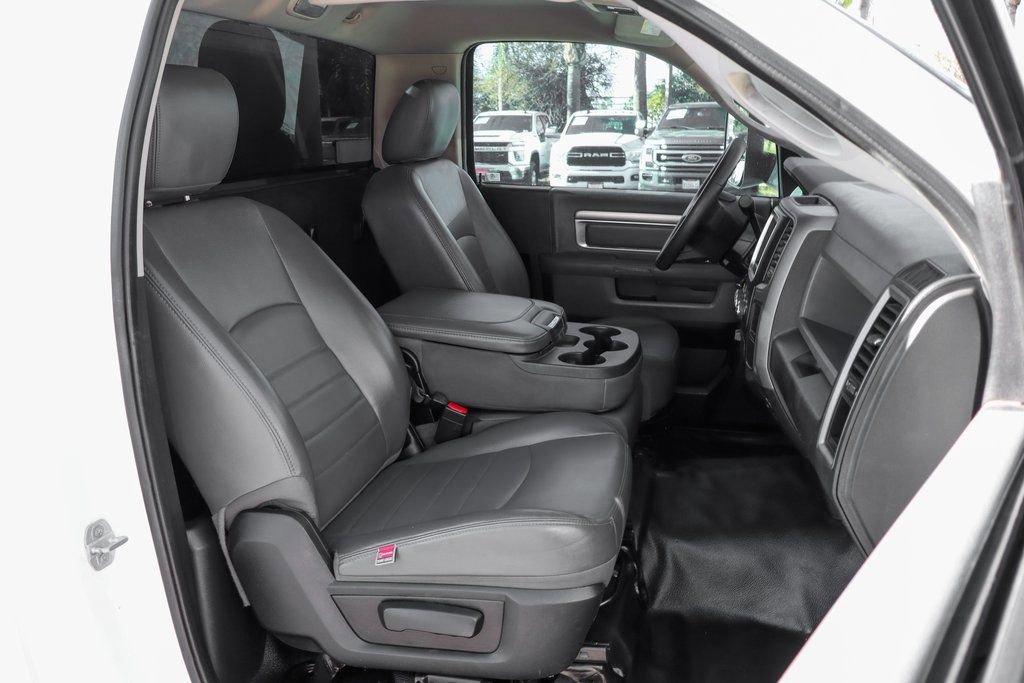Used 2015 RAM 3500 Tradesman w/ Power & Remote Entry Group RWD image 30