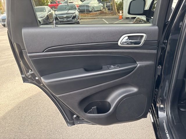 Used 2021 Jeep Grand Cherokee Laredo X image 16