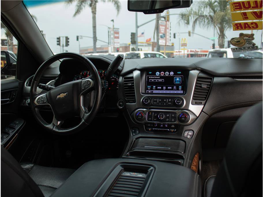 Used 2017 Chevrolet Suburban Premier image 2