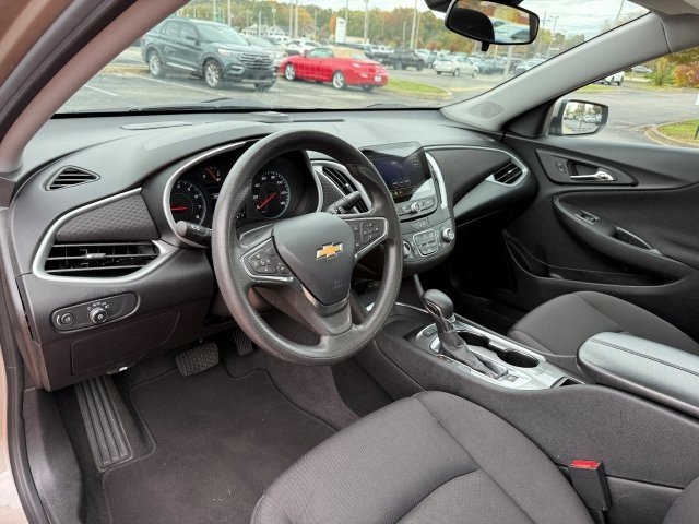Used 2024 Chevrolet Malibu LT image 11